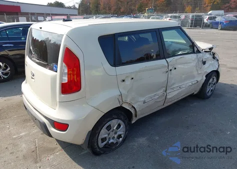 2013 Kia Soul z USA, uszkodzony, nr VIN KNDJT2A56D7555078
